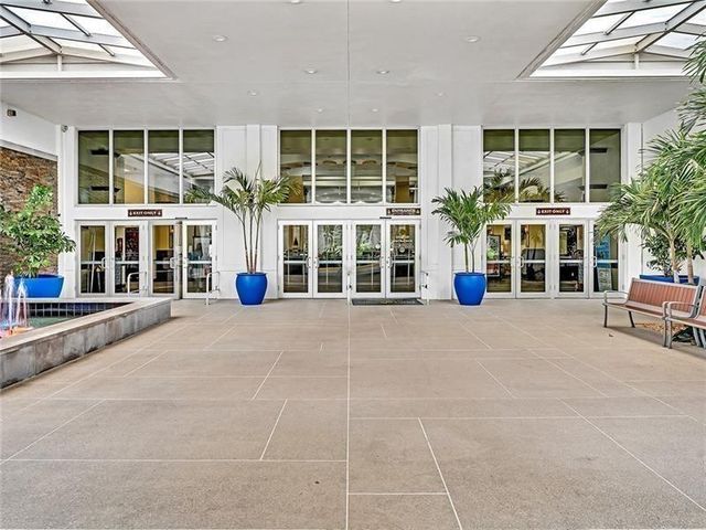 7512 N Devon Dr 210, Tamarac, FL 33321