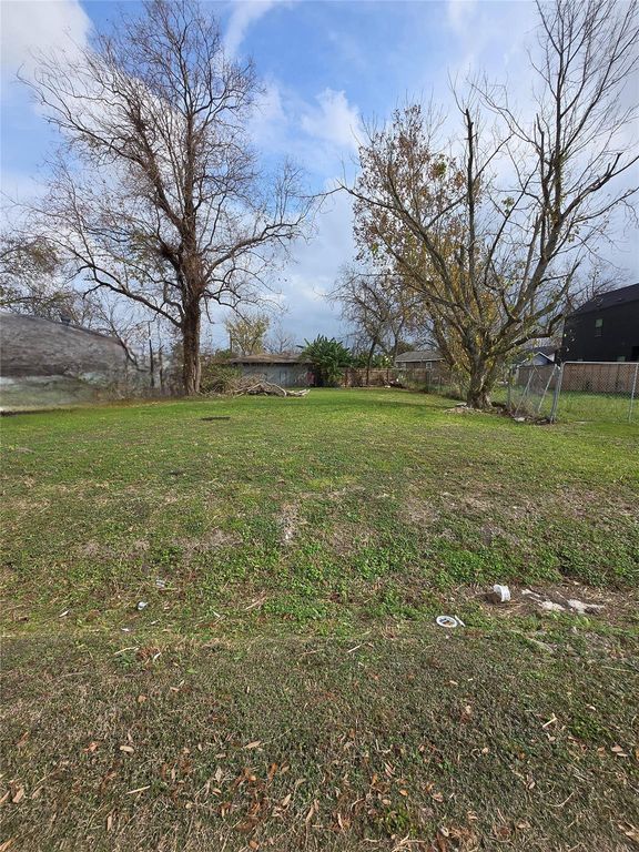 4204 Cortlandt Street, Houston, TX 77018