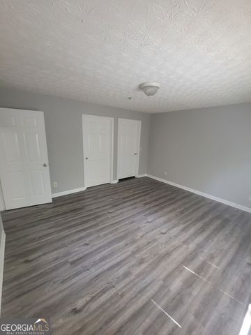 2204 Fairington Village Drive, Lithonia, GA 30038