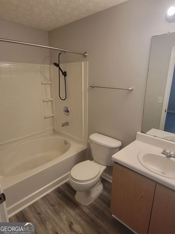 2204 Fairington Village Drive, Lithonia, GA 30038