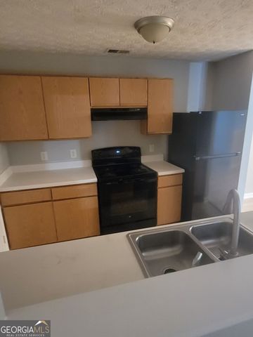 2204 Fairington Village Drive, Lithonia, GA 30038