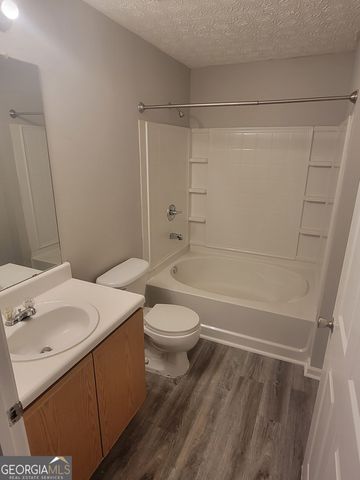2204 Fairington Village Drive, Lithonia, GA 30038