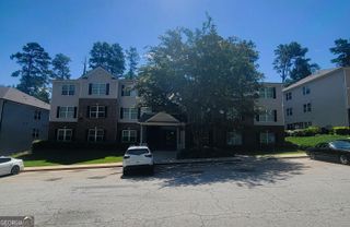 2204 Fairington Village Drive, Lithonia, GA 30038
