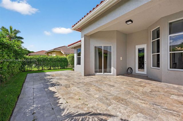 467 NW 120th Dr, Coral Springs, FL 33071