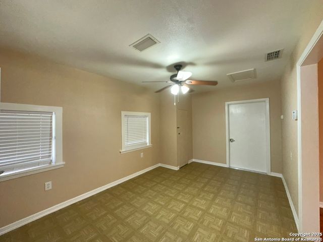 631 Monticello, San Antonio, TX 78223