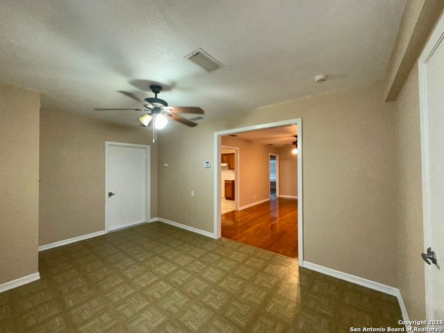 631 Monticello, San Antonio, TX 78223