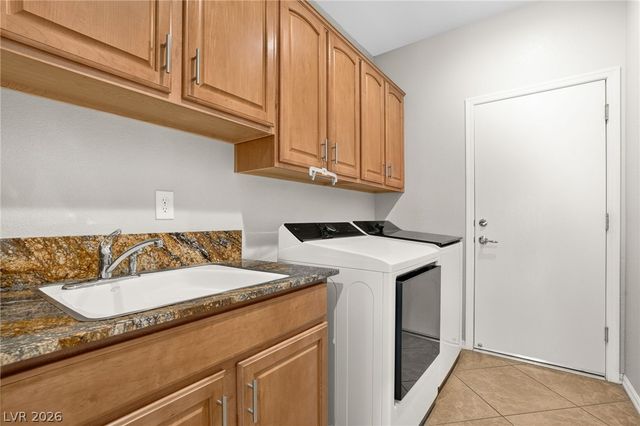 2517 Black River Falls Drive, Henderson, NV 89044