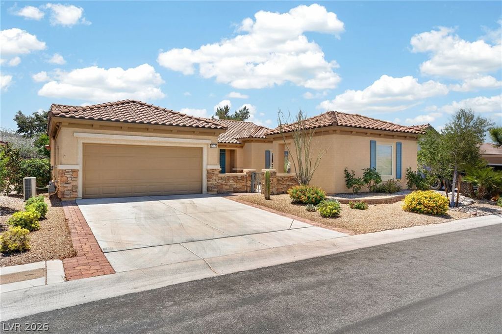 2517 Black River Falls Drive, Henderson, NV 89044