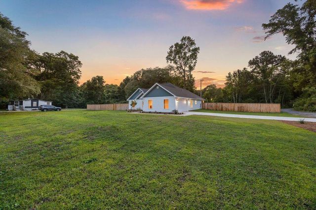 6324 N Highway 17, Awendaw, SC 29429