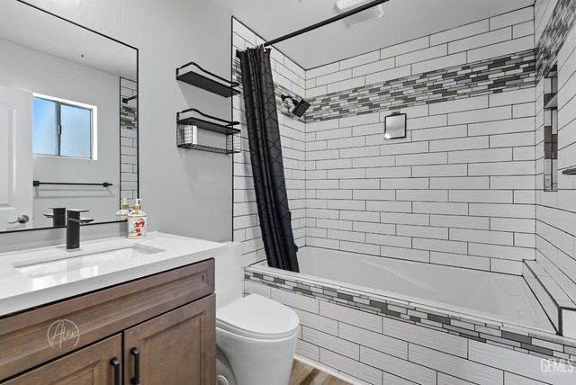 615 2nd Street, Taft, CA 93268