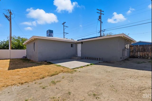 615 2nd Street, Taft, CA 93268