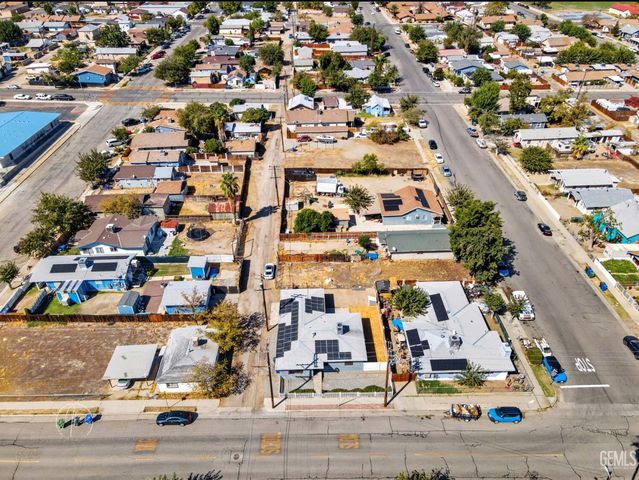 615 2nd Street, Taft, CA 93268