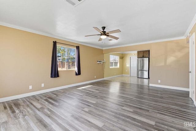 615 2nd Street, Taft, CA 93268