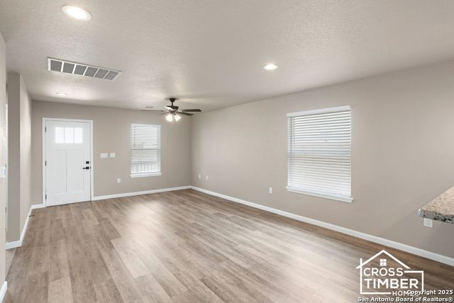4711 VAQUERO CRK, Von Ormy, TX 78073