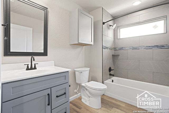 4711 VAQUERO CRK, Von Ormy, TX 78073