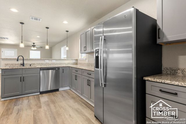 4711 VAQUERO CRK, Von Ormy, TX 78073
