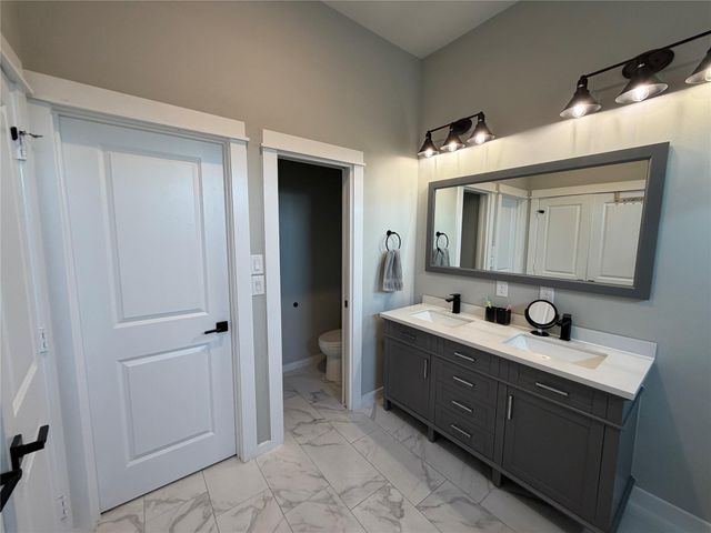 6722 Parker Grove Lane, Houston, TX 77076