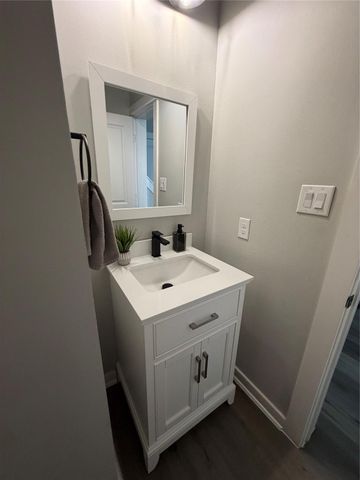 6722 Parker Grove Lane, Houston, TX 77076