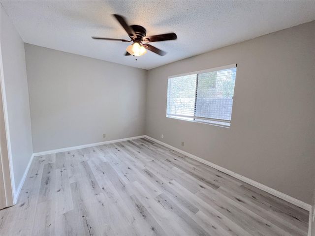 9900 Hundred Oaks CIR B, Austin, TX 78750