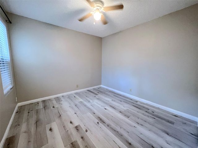 9900 Hundred Oaks CIR B, Austin, TX 78750