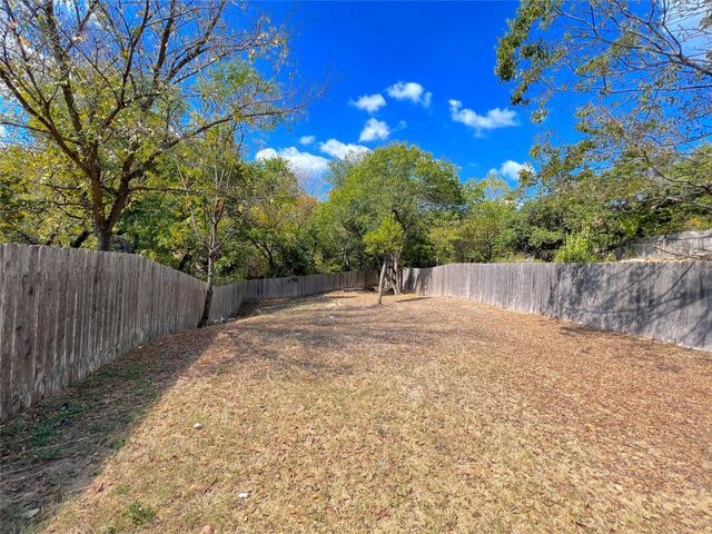 9900 Hundred Oaks CIR B, Austin, TX 78750