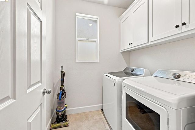 59 Autumn Ln, Pittsburg, CA 94565