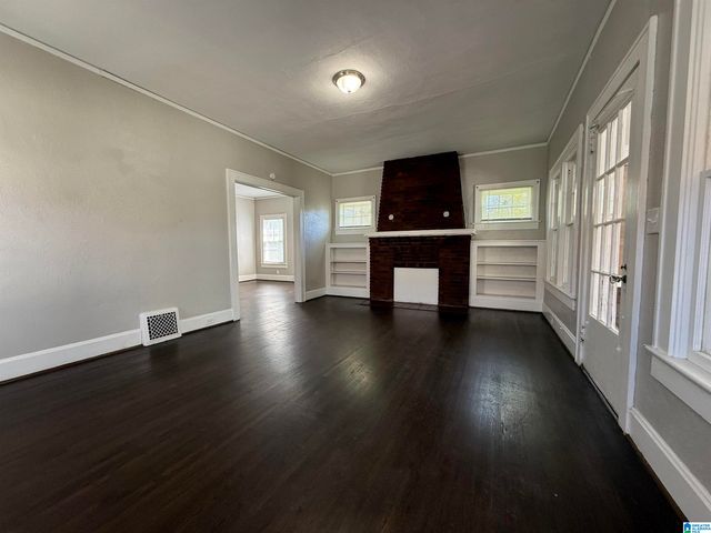 632 OAKLAND AVENUE, Fairfield, AL 35064
