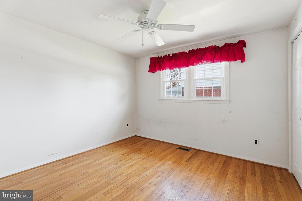 Image 15 of property listing at 2407 EASTRIDGE RD, Lutherville Timonium, MD 21093