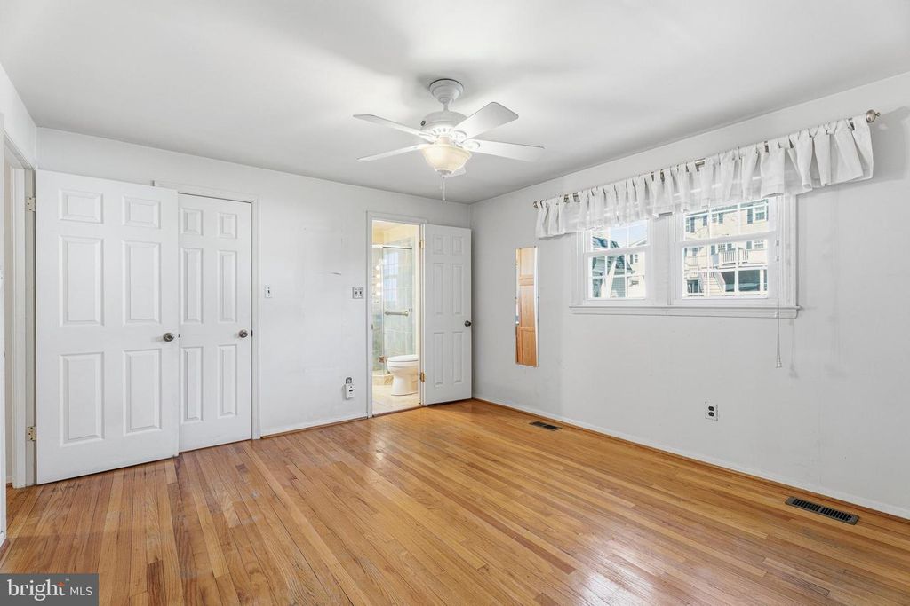 Image 19 of property listing at 2407 EASTRIDGE RD, Lutherville Timonium, MD 21093