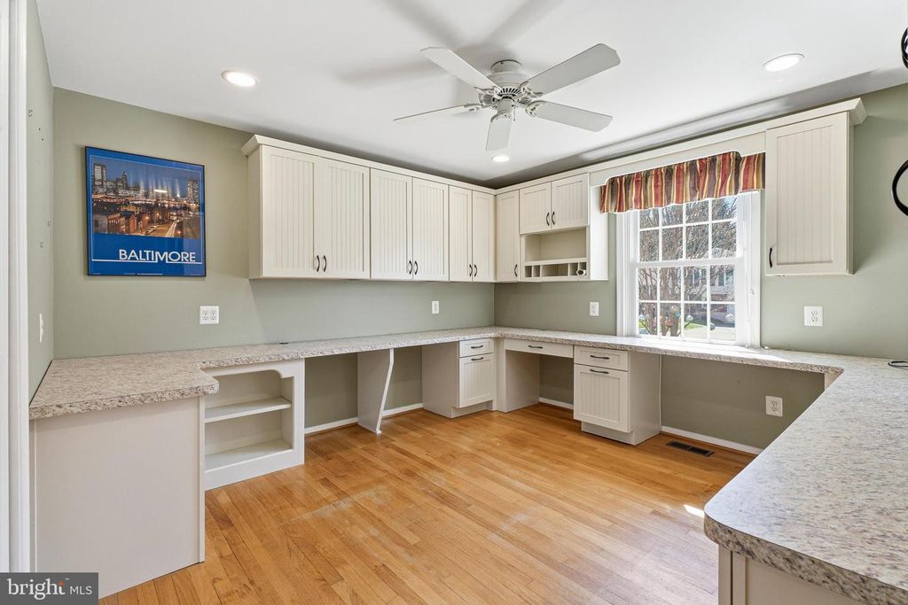 Image 27 of property listing at 2407 EASTRIDGE RD, Lutherville Timonium, MD 21093