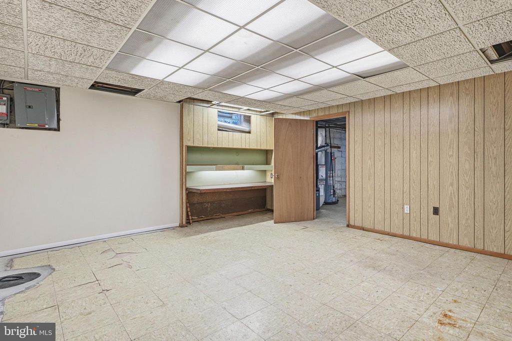 Image 30 of property listing at 2407 EASTRIDGE RD, Lutherville Timonium, MD 21093