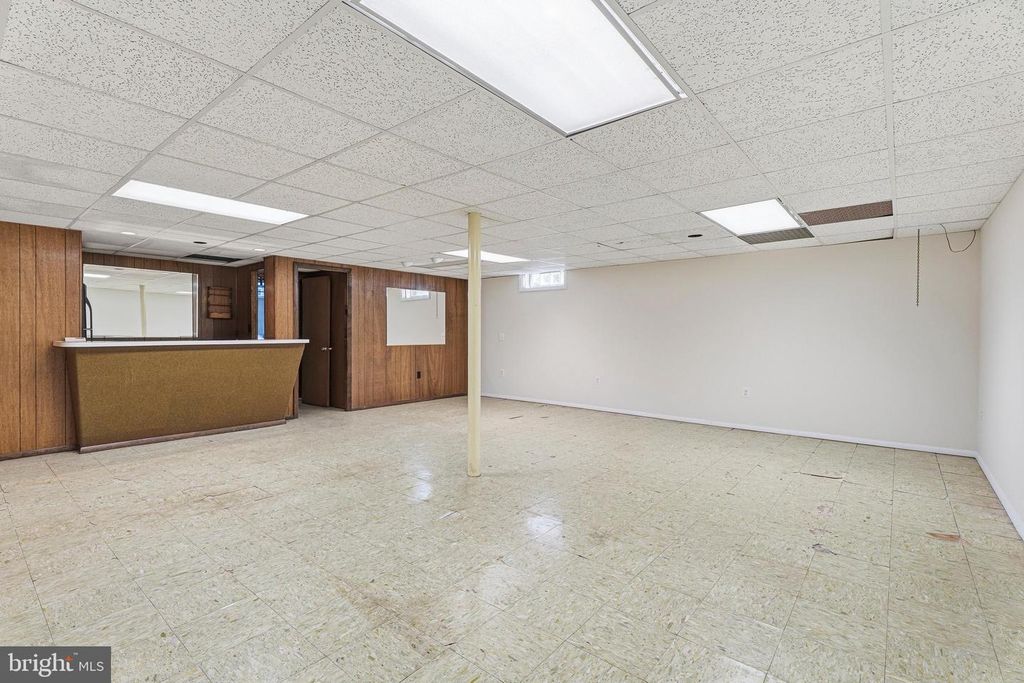 Image 33 of property listing at 2407 EASTRIDGE RD, Lutherville Timonium, MD 21093