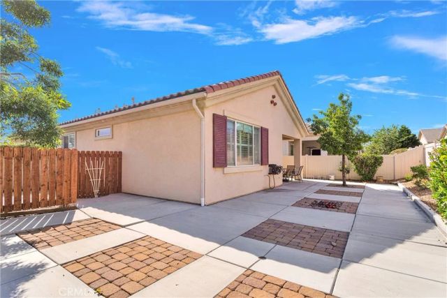 11170 Avonlea Road, Apple Valley, CA 92308