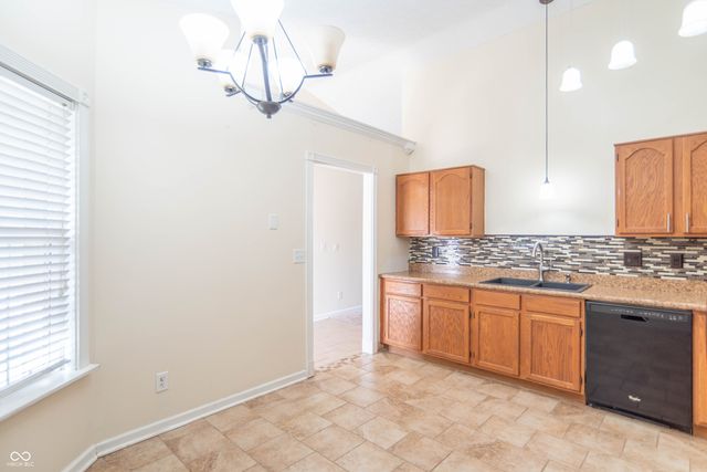 108 Meadowview Drive, Mooresville, IN 46158