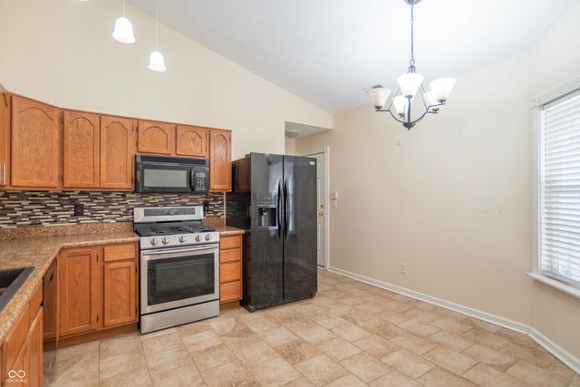 108 Meadowview Drive, Mooresville, IN 46158