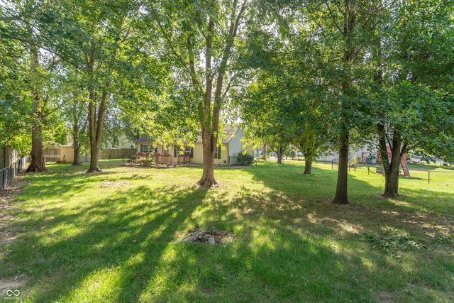 108 Meadowview Drive, Mooresville, IN 46158