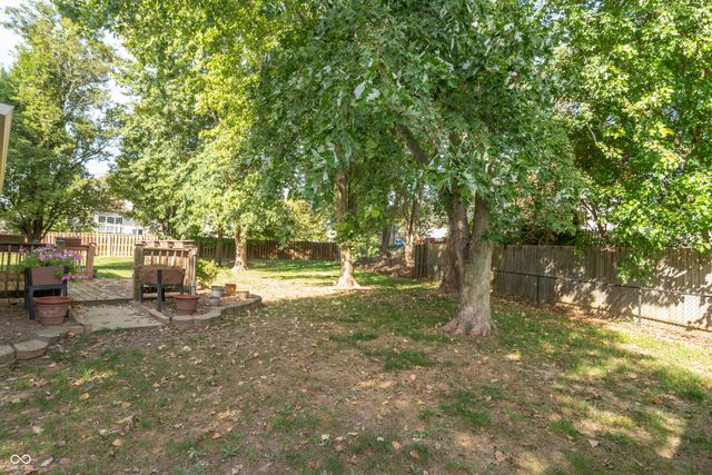 108 Meadowview Drive, Mooresville, IN 46158