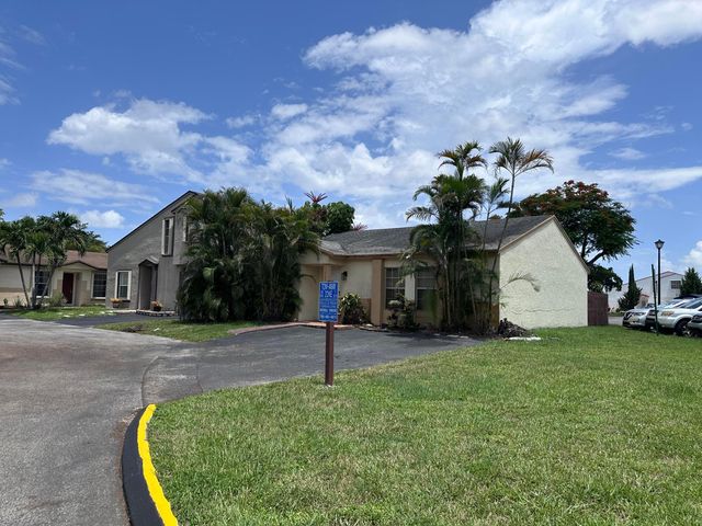 19823 NW 64th Place, Hialeah, FL 33015
