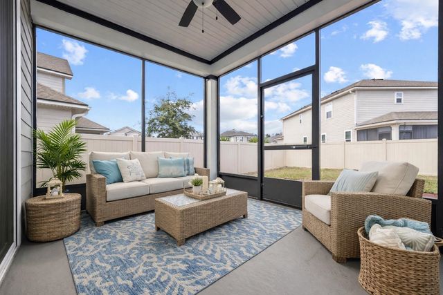 82 Willow Lake Dr, St Augustine, FL 32092