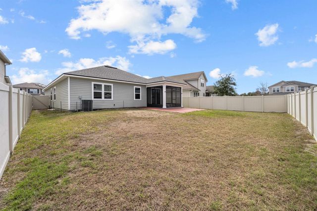 82 Willow Lake Dr, St Augustine, FL 32092