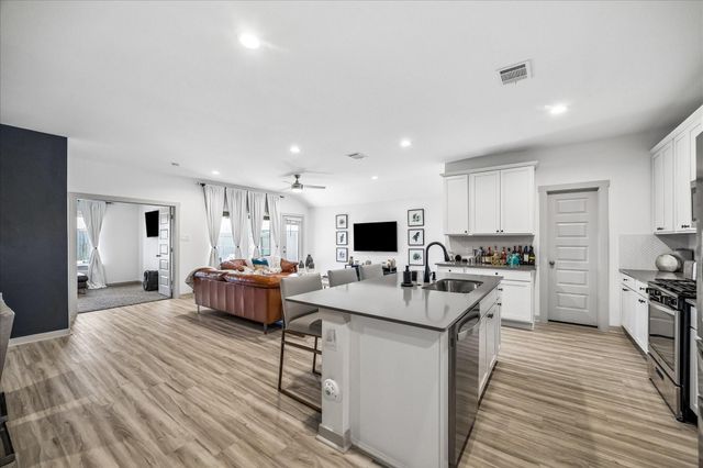 3403 Lake Landing Lane, Missouri City, TX 77459