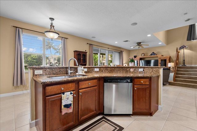 135 Hamilton Terrace, West Palm Beach, FL 33414