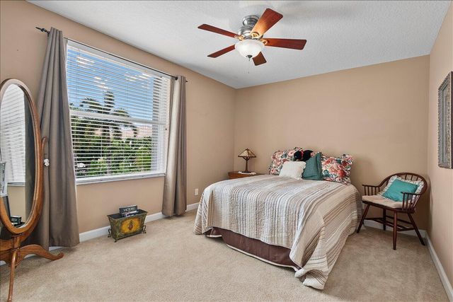 135 Hamilton Terrace, West Palm Beach, FL 33414
