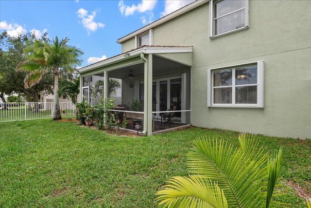 135 Hamilton Terrace, West Palm Beach, FL 33414