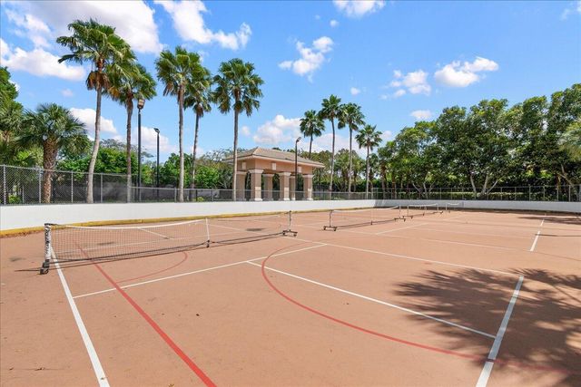 135 Hamilton Terrace, West Palm Beach, FL 33414
