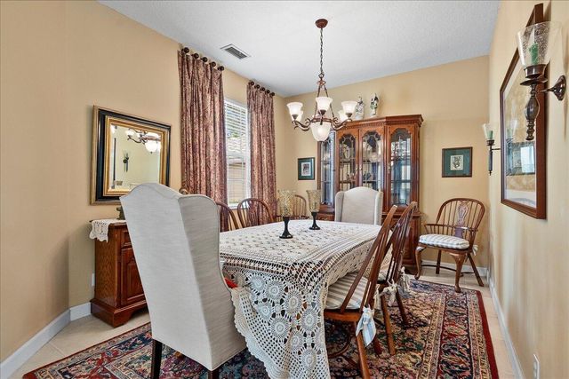 135 Hamilton Terrace, West Palm Beach, FL 33414