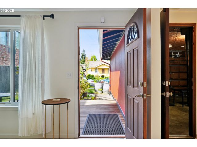 7134 N GREENWICH Ave, Portland, OR 97217