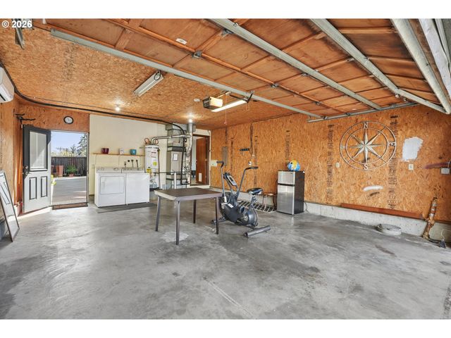 7134 N GREENWICH Ave, Portland, OR 97217