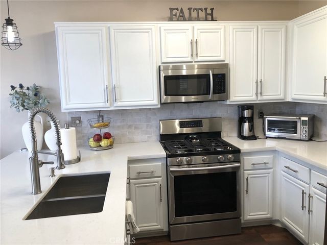 25530 Hemingway, Stevenson Ranch, CA 91381