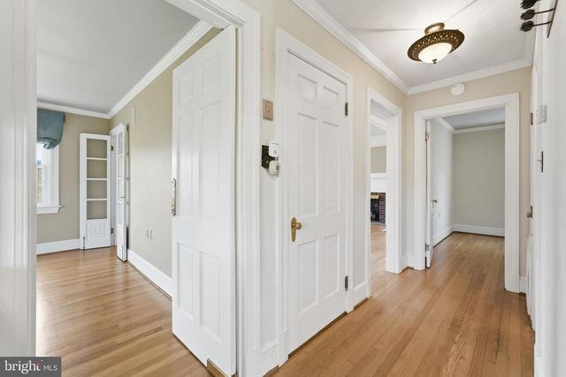 6117 S F T VALLEY RD, Etlan, VA 22719